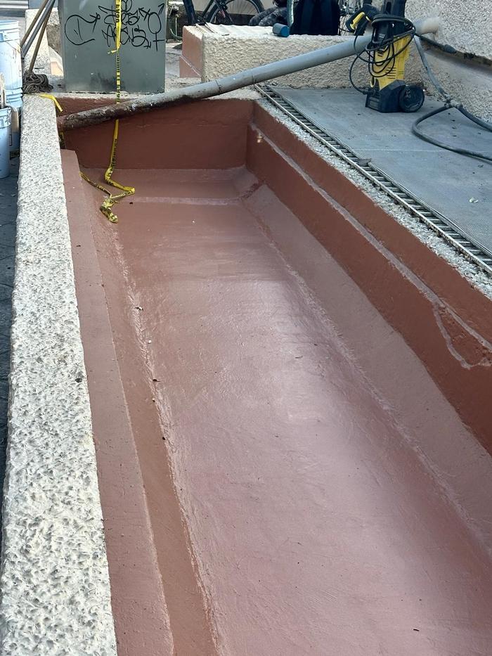 Jardinera impermeabilizada terminada en la Rectoría de la Universidad de Guadalajara